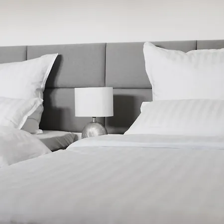 Wunderschoene, Grosszuegige *